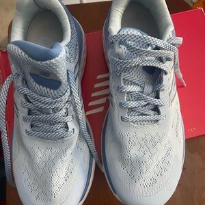 New Balance Women's Fresh Foam 680 V7 Running Shoe size 7